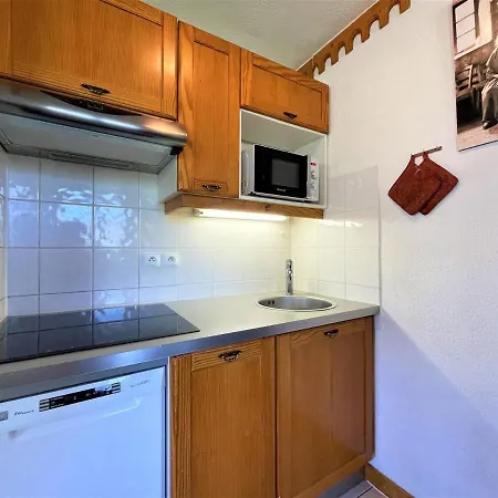 3 Pieces 8 Pers, Balcon Sud-ouest, Aux Pieds, Animaux Acceptes, Les Menuires - Fr-1-452-90 Апартаменты Сен-Мартен-де-Бельвиль